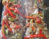 Foto del paso 6 de la receta: Asado americano a la chapa, rehogadas, apio, zanahoria y tomates