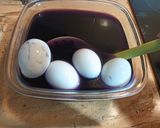 Foto del paso 3 de la receta: Huevos morados cocidos rellenos
