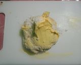 Foto langkah ke 3 dari resep Donat Maizena Topping Glaze.