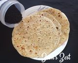 A picture of step 3 of Kalonji or Black Seeds Rotis with Maida.