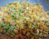 Foto del paso 3 de la receta: Arroz frito tres delicias