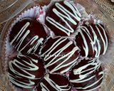 Foto langkah ke 8 dari resep Chocolate Cake Truffles.