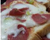 Pepperoni Microwave Bread Pizza recipe step 4 photo