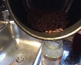A picture of step 1 of Bazella (Mince with peas and rice).