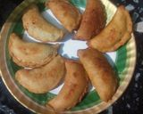 A picture of step 5 of Coconut Karanji.