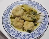 A picture of step 3 of Green Curry with King Mackerel Fish Balls.