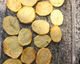 Foto del paso 2 de la receta: Pastel al horno de berenjenas, pimentón y papas gratinados con queso