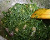 A picture of step 2 of Paalak Paneer.
