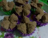 Foto langkah ke 5 dari resep Bolu Mekar Coklat.