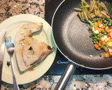 Foto del paso 4 de la receta: Pez espada con judías redondas y pizca de ensaladiña de rustrido