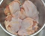 รูปขั้นตอนการทำที่ 1 ของ ไก่ฉีกต้มซีอิ้วแบบกวางตุ้ง
