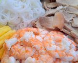 Hình bước làm 2 của món Bánh tráng cuốn thập cẩm