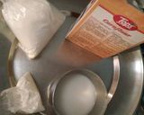A picture of step 1 of Vanilla mint ice cream.