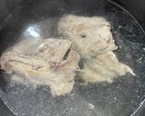 A picture of step 1 of Fish Maw Soup (Pork Rinds) 🐷.
