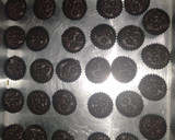 Foto langkah ke 8 dari resep Brownies Shiny Crust Mini Cup.