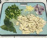 Foto langkah ke 1 dari resep Jangan Lombok (Tempe Santan Cabai Hijau).