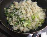 Foto del paso 3 de la receta: Filetes de Pechuga de Pollo con Salsa de Puerro y Coliflor