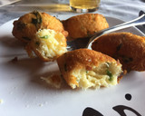 Foto del paso 3 de la receta: Buñuelos de bacalao