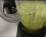 A picture of step 4 of Avocado Banana Milkshake.