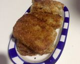 A picture of step 4 of Tuc nuggets sandwich.
