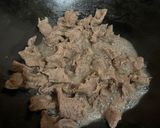 Gambar langkah 1 resipi Daging Goreng Ketumbar.