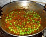 A picture of step 2 of Kadai Matar Paneer.
