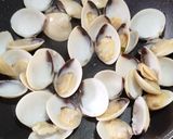 Foto del paso 2 de la receta: Merluza a la Marinera