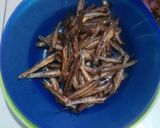 Foto langkah ke 1 dari resep Teri asam sunti aceh.