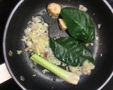 Foto langkah ke 2 dari resep Nasi Liwet Tuna.