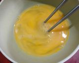 Foto langkah ke 3 dari resep Fan Qie Chao Dan (Orek Telur dan Tomat) dengan Jagung.