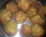 A picture of step 1 of Pea potato kofta curry.