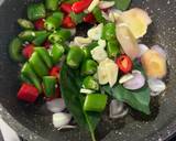 Sour Spicy Beef Soup (Asem Asem Daging) recipe step 3 photo
