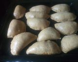 A picture of step 5 of Meatpie.