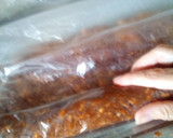 Foto del paso 4 de la receta: Paletas de salchichón con baño de chocolate