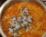 Foto del paso 9 de la receta: Alubias con almejas y alcachofas