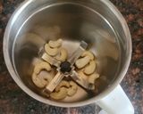 A picture of step 2 of Matar paneer.