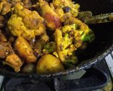 ফুলকপি দিয়ে চিকেন (Fulkopi diye chicken recipe in Bengali) রেসিপির ধাপ 1 ছবি