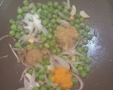 A picture of step 1 of Crunchy Sesame Bread Packets With Peanut Chutney.