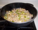 Foto del paso 8 de la receta Pescadillas con ajos tiernos y gamba pelada