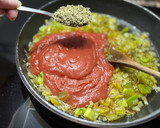 Foto del paso 3 de la receta: Langostinos estilo griego 🦐 🍅 🧅 🧀