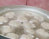 Foto langkah ke 4 dari resep Bakso Ayam Jamur.