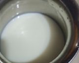 A picture of step 1 of Mango shake with icecream.