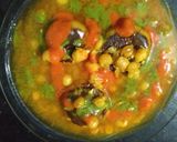 A picture of step 5 of Aloo tikki chat.