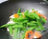 รูปขั้นตอนการทำที่ 5 ของ ผัดถั่วลันเตาหวาน|พระกระยาหารทรงโปรดของ ร.9