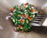 Foto langkah ke 3 dari resep Tumis Putih Telur Tempe Cabai Hijau.