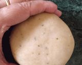 A picture of step 3 of Khasta roti.