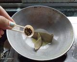 আমসত্ত্ব টমেটোর চাটনি (Amsatwo tomato r chutney recipe in Bengali) রেসিপি ধাপ - 1 ছবি