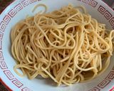 A picture of step 5 of Champon (the Noodle in Nagasaki).