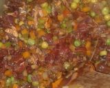 Foto del paso 3 de la receta: Arroz a la valenciana con carne y acompañado con ensalada