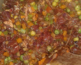 Foto del paso 3 de la receta: Arroz a la valenciana con carne y acompañado con ensalada